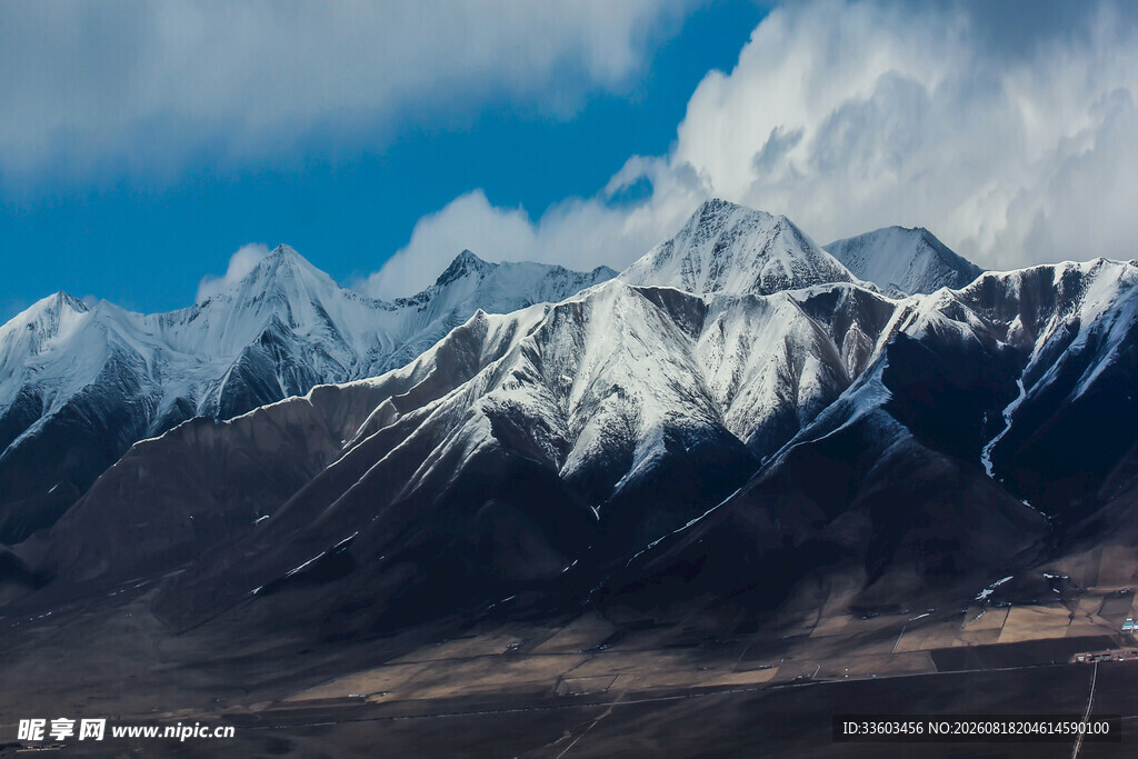 壮丽雪山美景