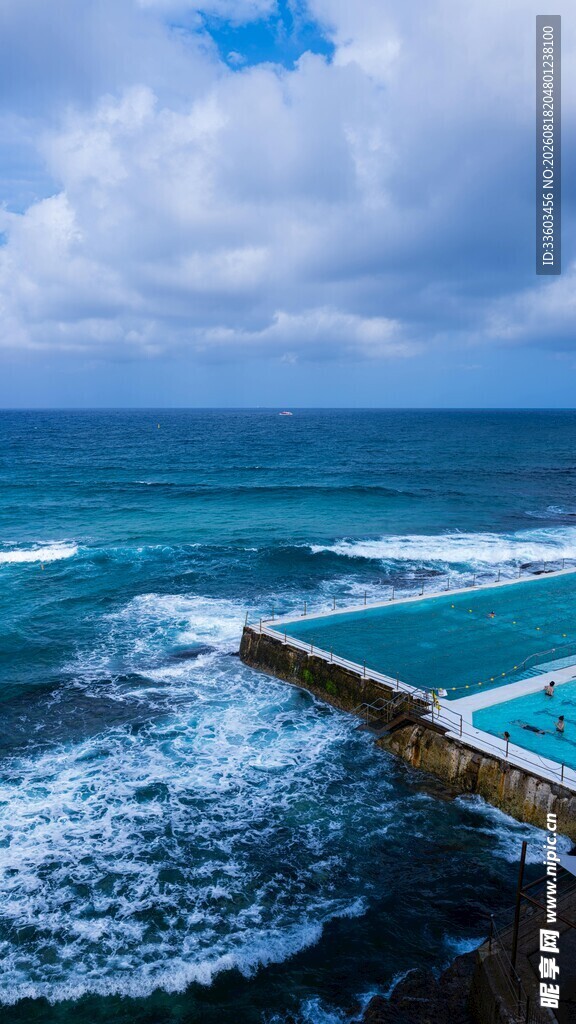 海边栈桥壮阔海景