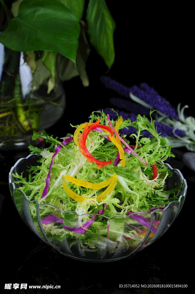 新鲜蔬菜沙拉