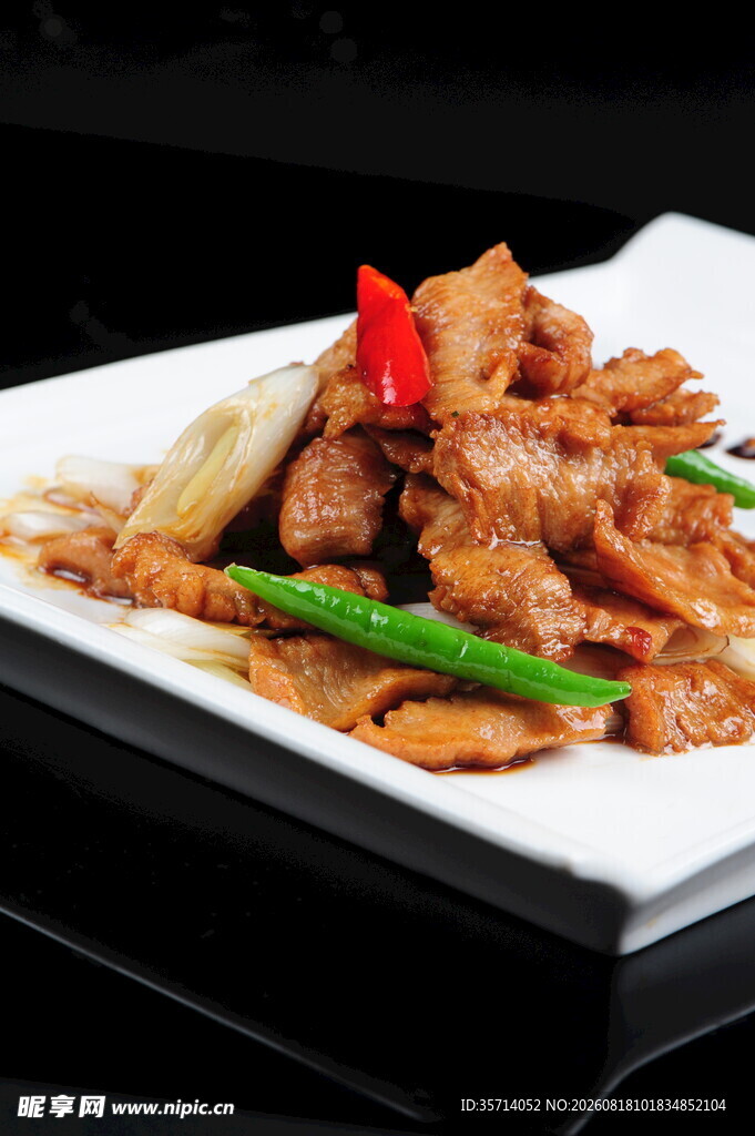 小炒松板肉
