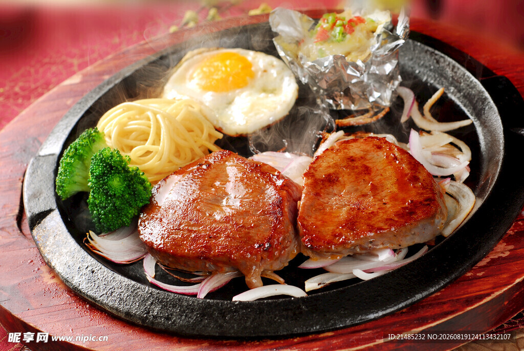 日式铁板烧美食拼盘