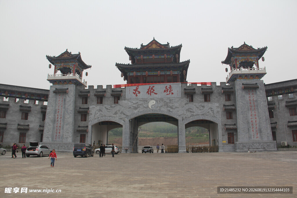 中式宏伟门楼建筑景观