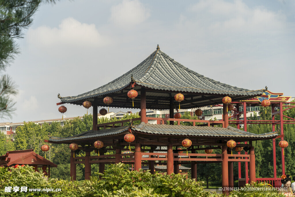 中式古亭 尽显典雅韵味