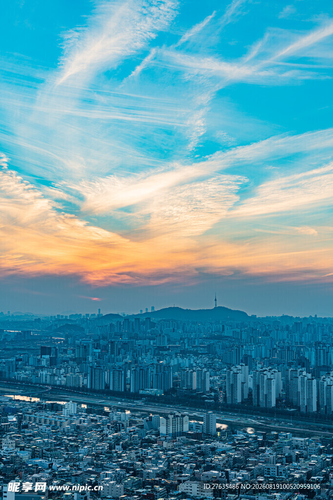 城市日落美景俯瞰