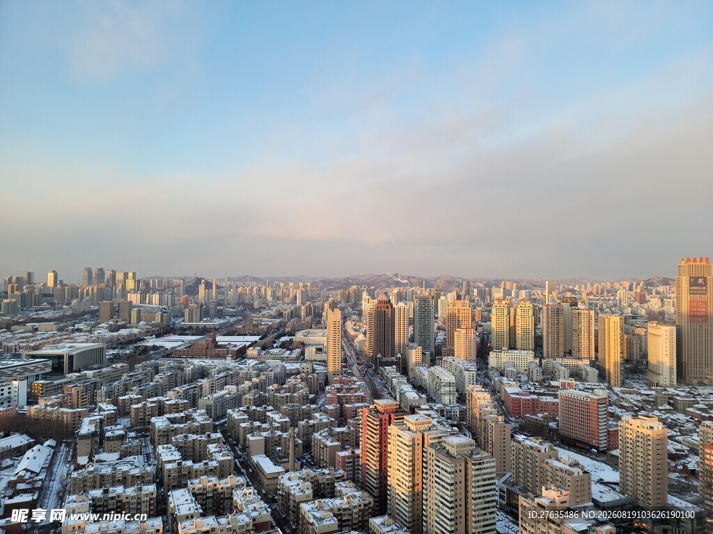 冬日城市全景俯瞰