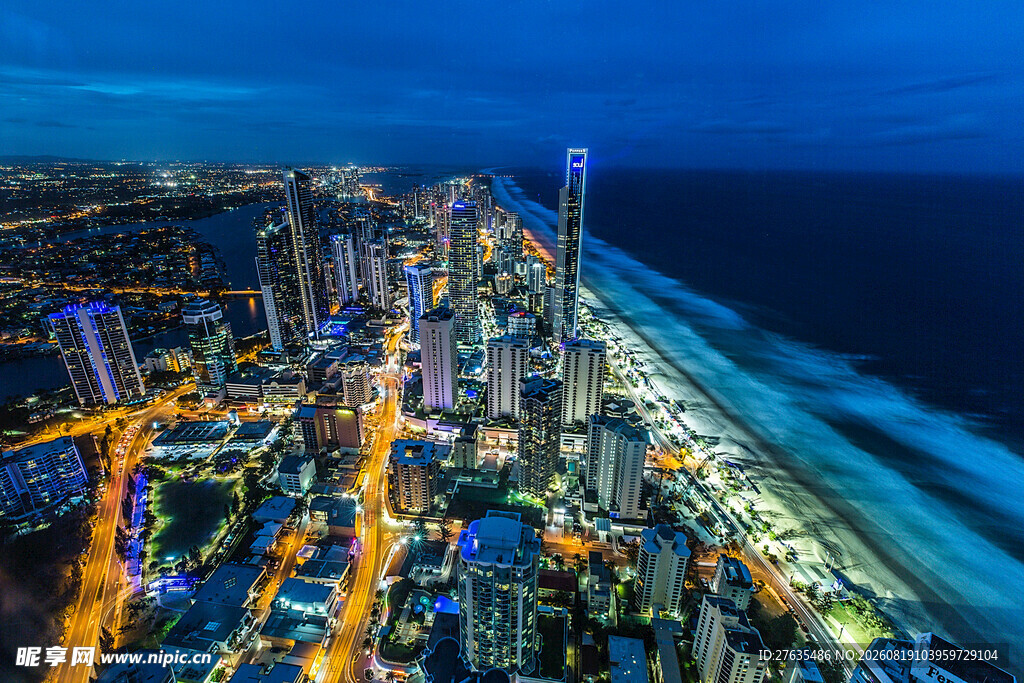 城市海滨夜景璀璨风光