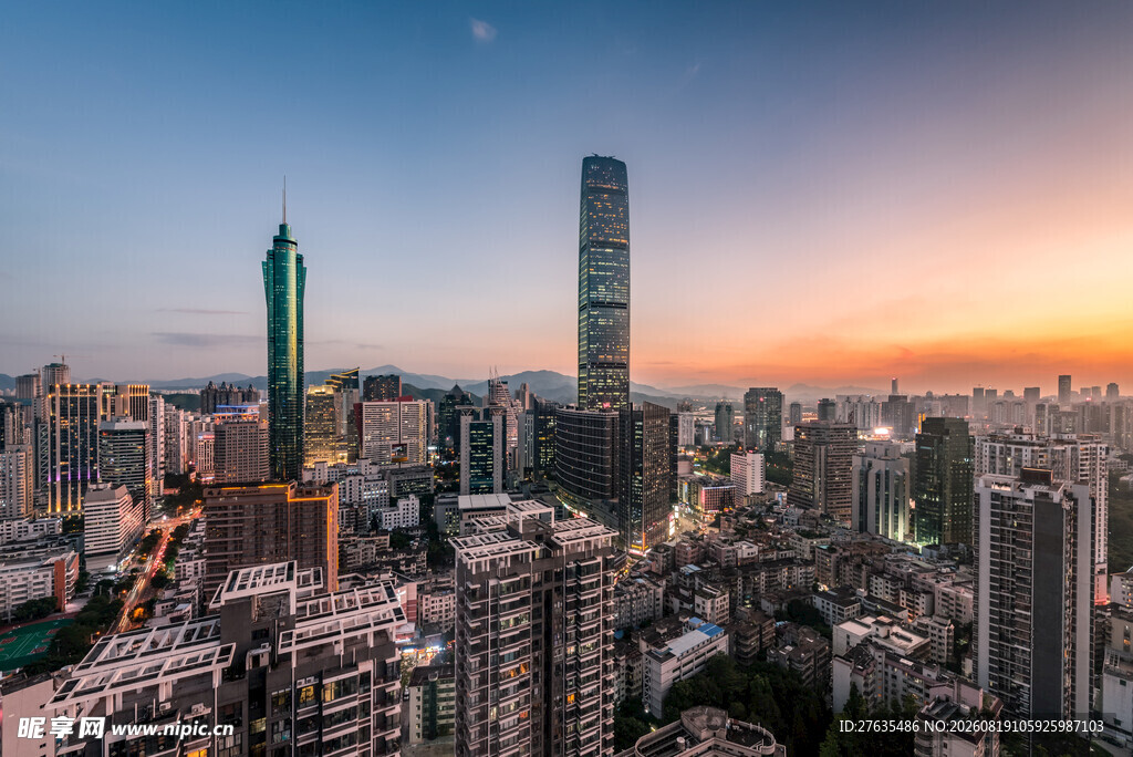 都市璀璨天际线黄昏美景