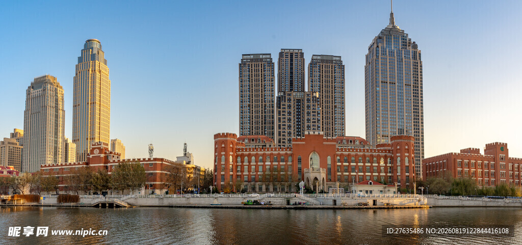 城市河畔高楼美景