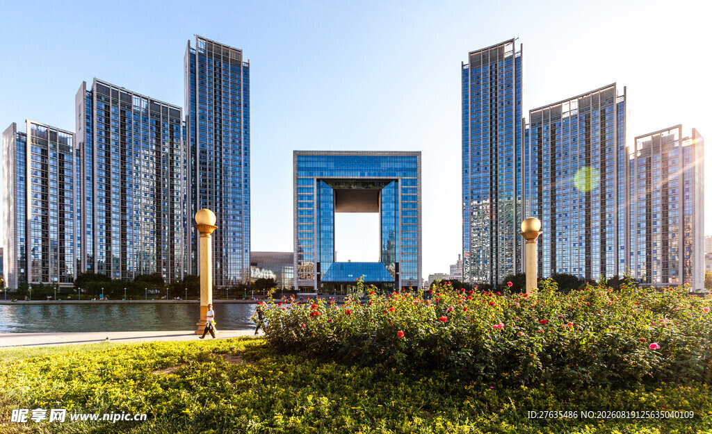 城市河畔现代建筑景观