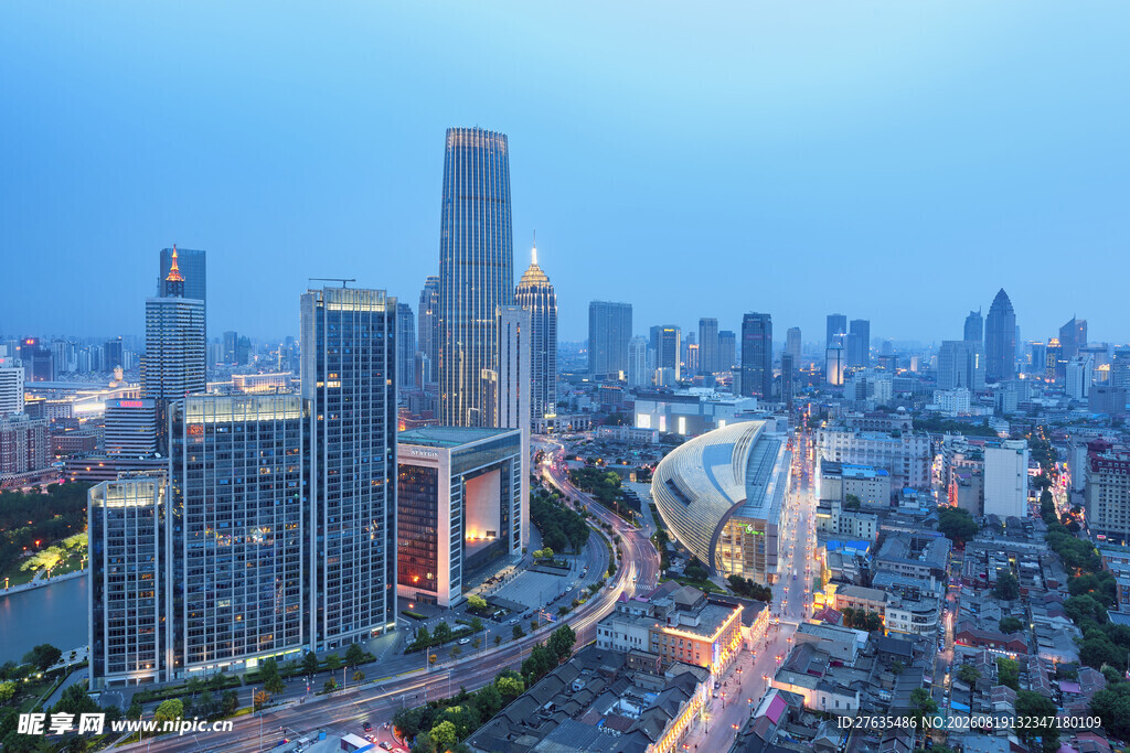 都市璀璨夜景高楼林立