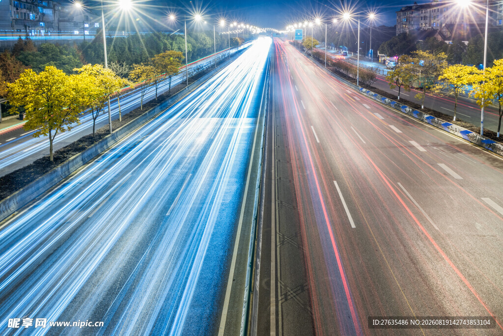 城市道路车流光影夜景