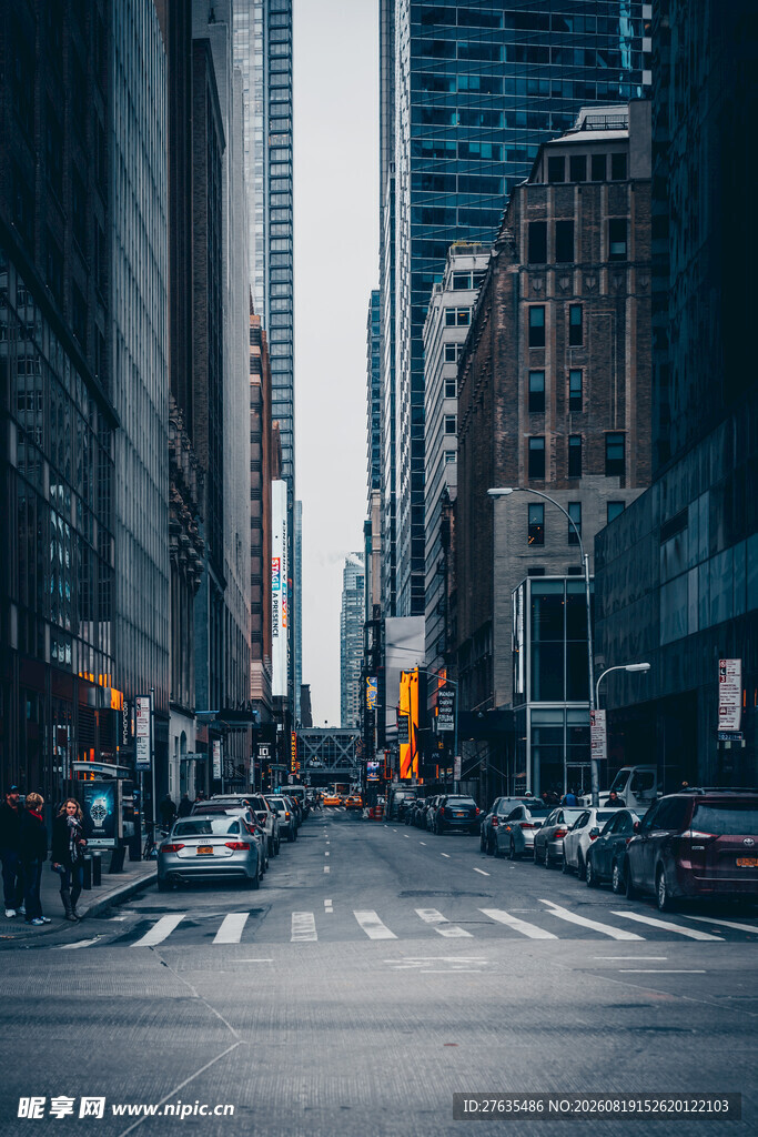 都市繁华街道景象