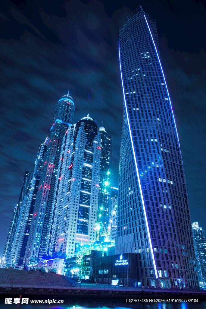 迪拜璀璨夜景摩天大楼