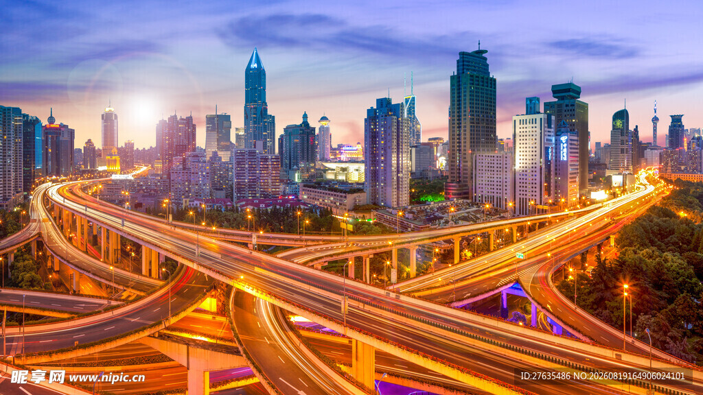 繁华都市立交桥夜景