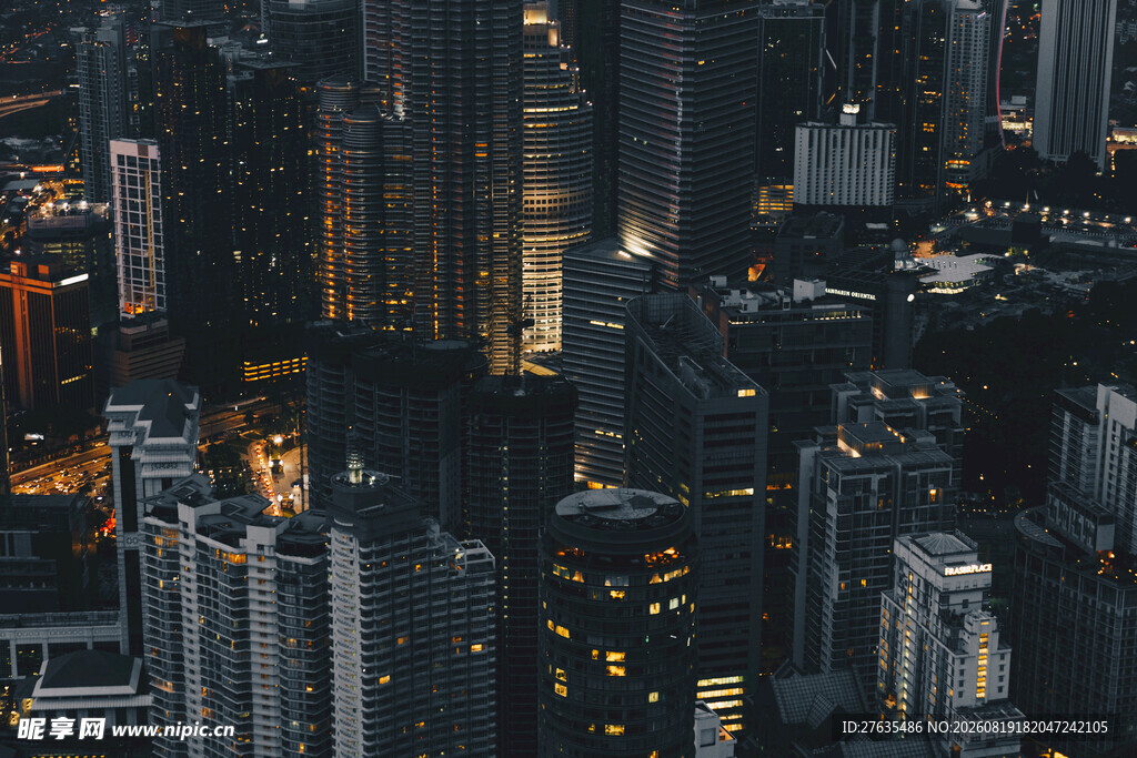 城市夜景俯瞰图