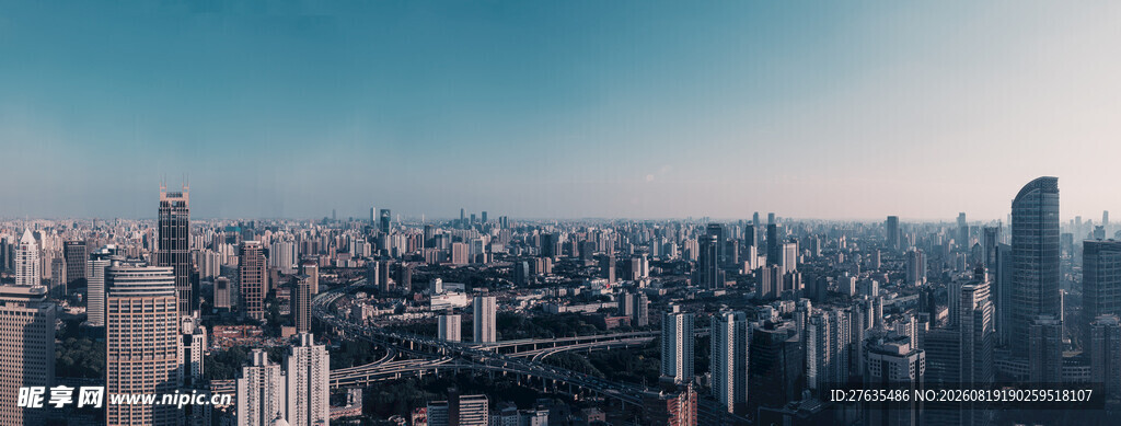繁华都市天际线景观