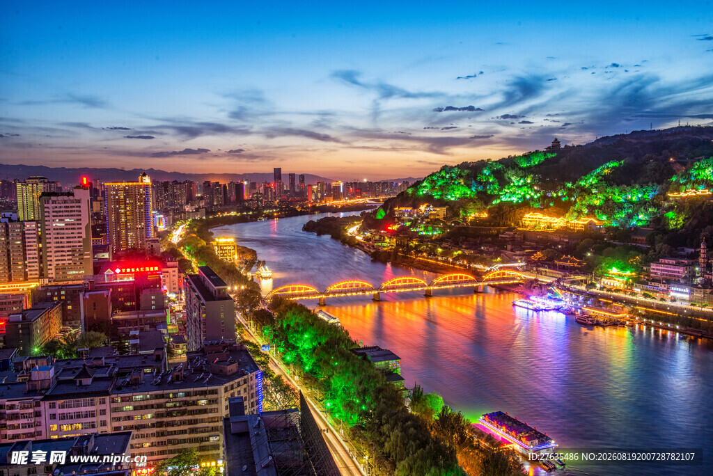 城市河畔绚丽夜景风光
