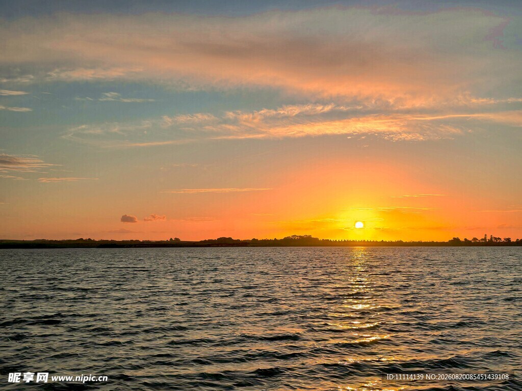 海上壮丽日落美景