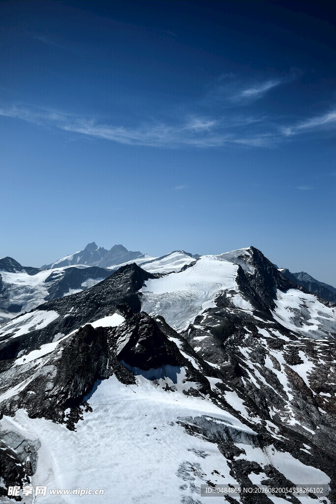 壮丽雪山景观