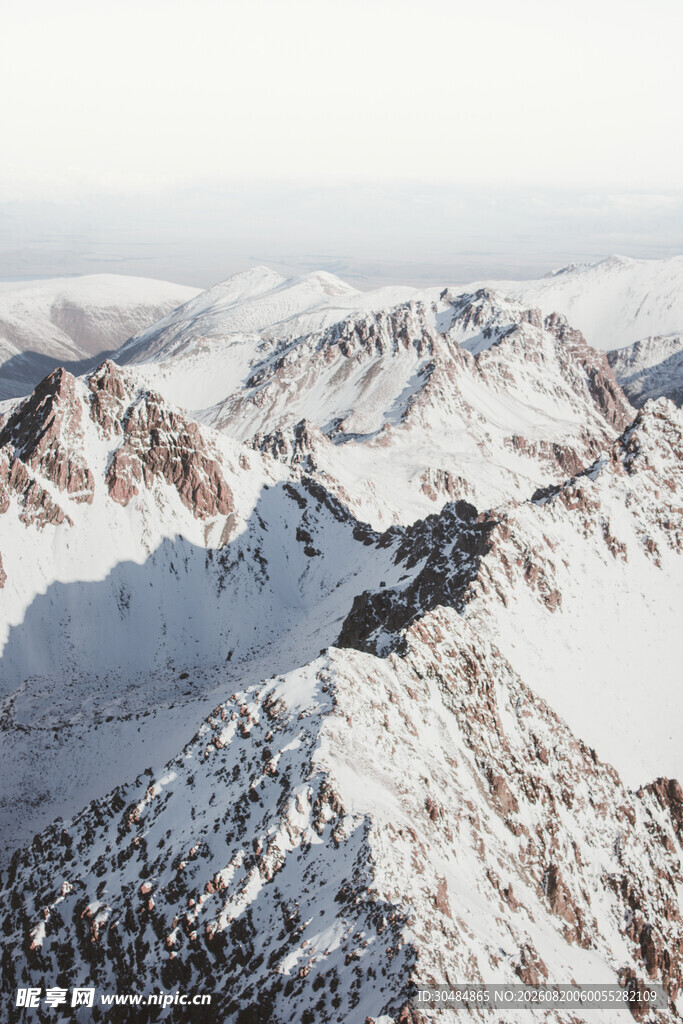 壮丽雪山景观