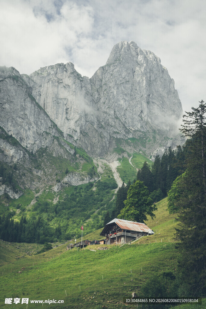 山间小屋