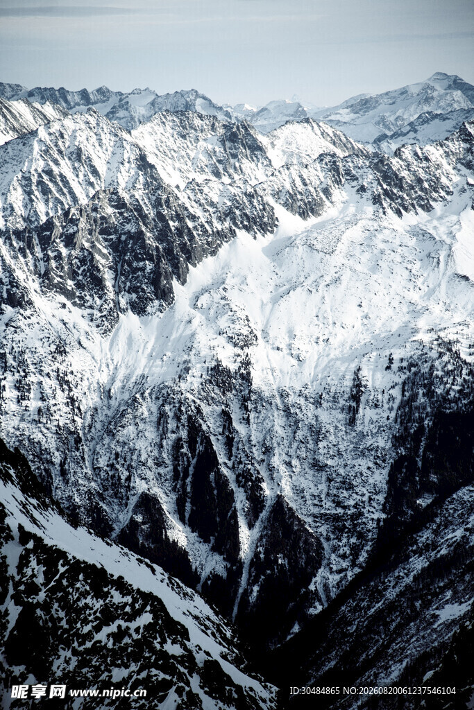 壮丽雪山景观
