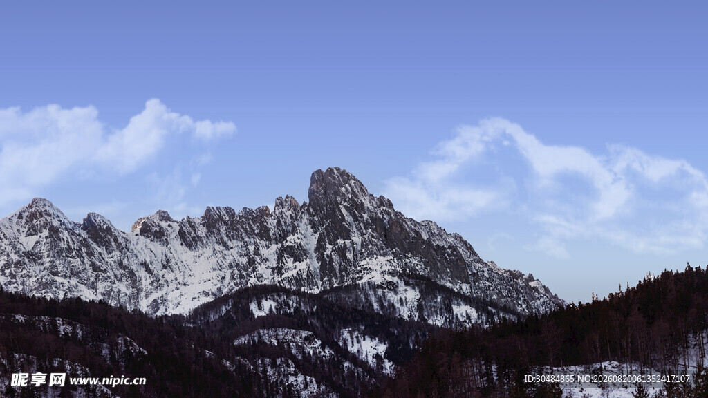 雪山壮丽风光