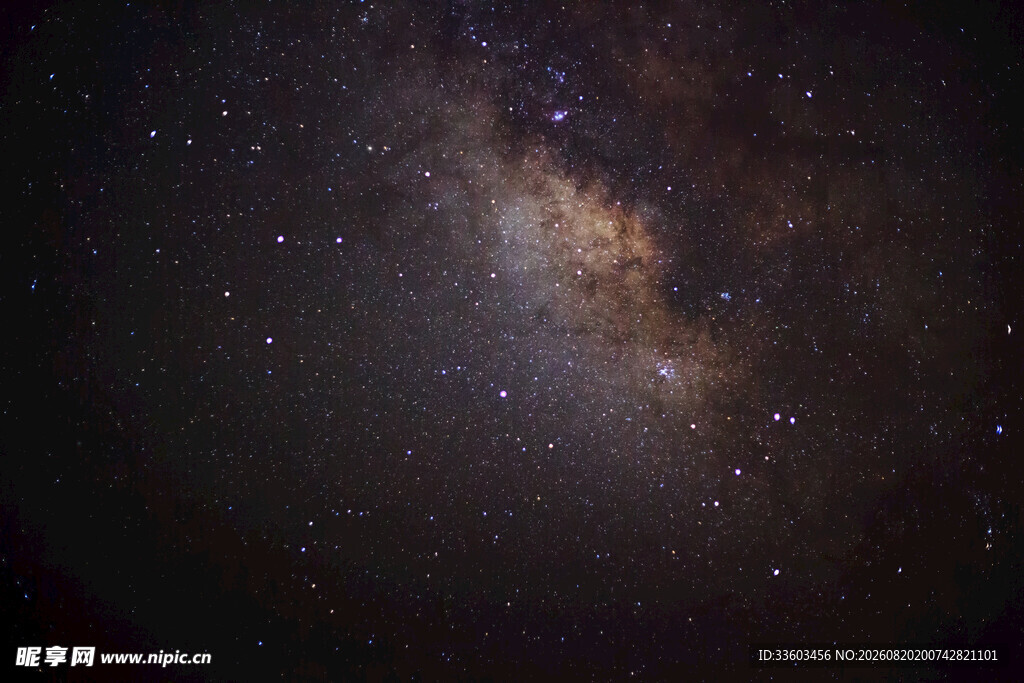 璀璨星空下的壮丽星系