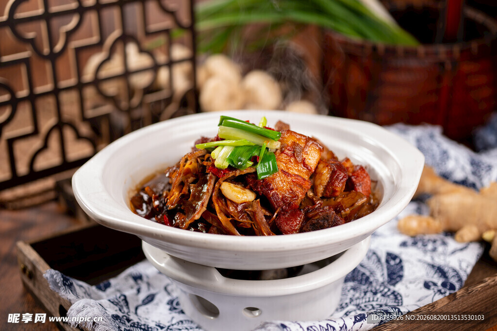 笋干红烧肉