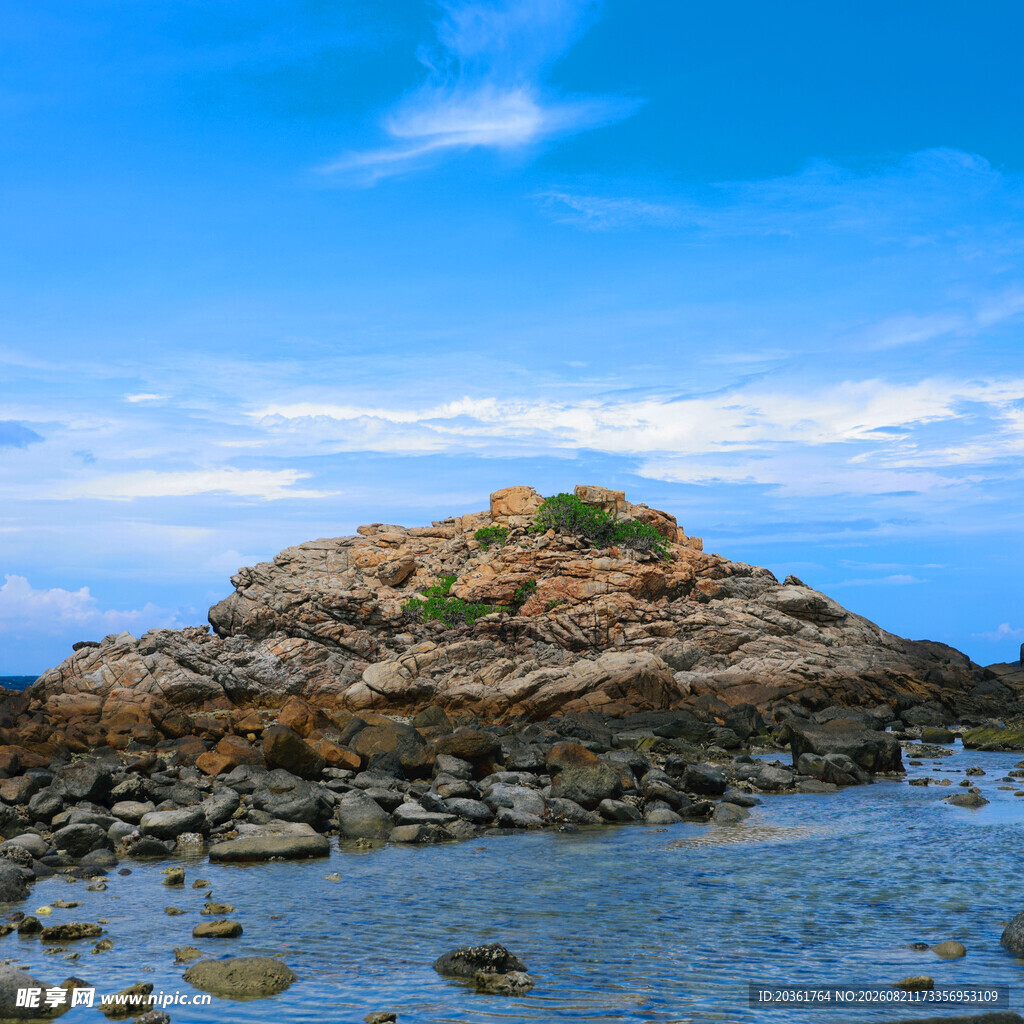 海上孤岩