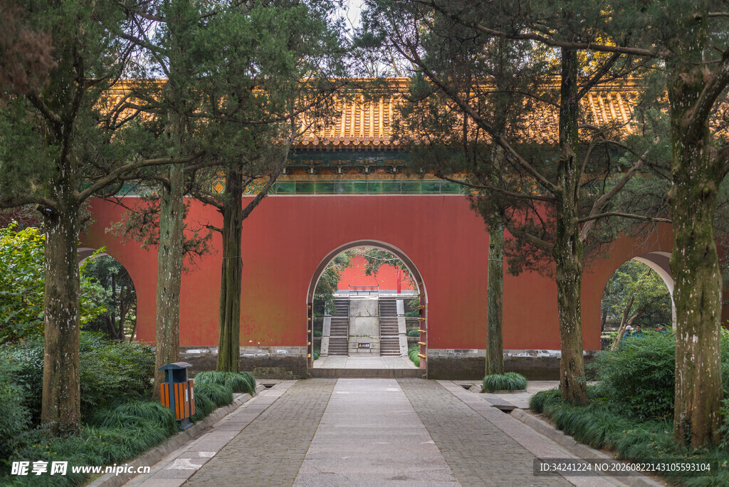 红墙古建庭院景观