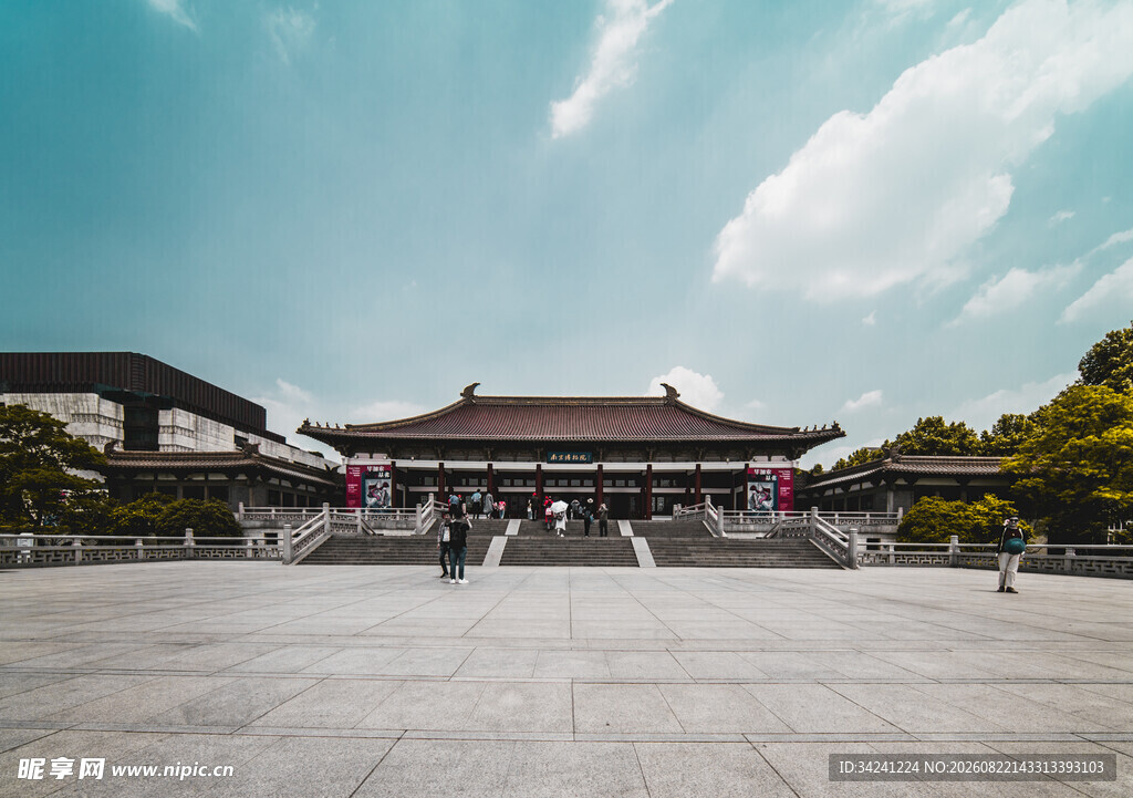 中式古建筑广场风景