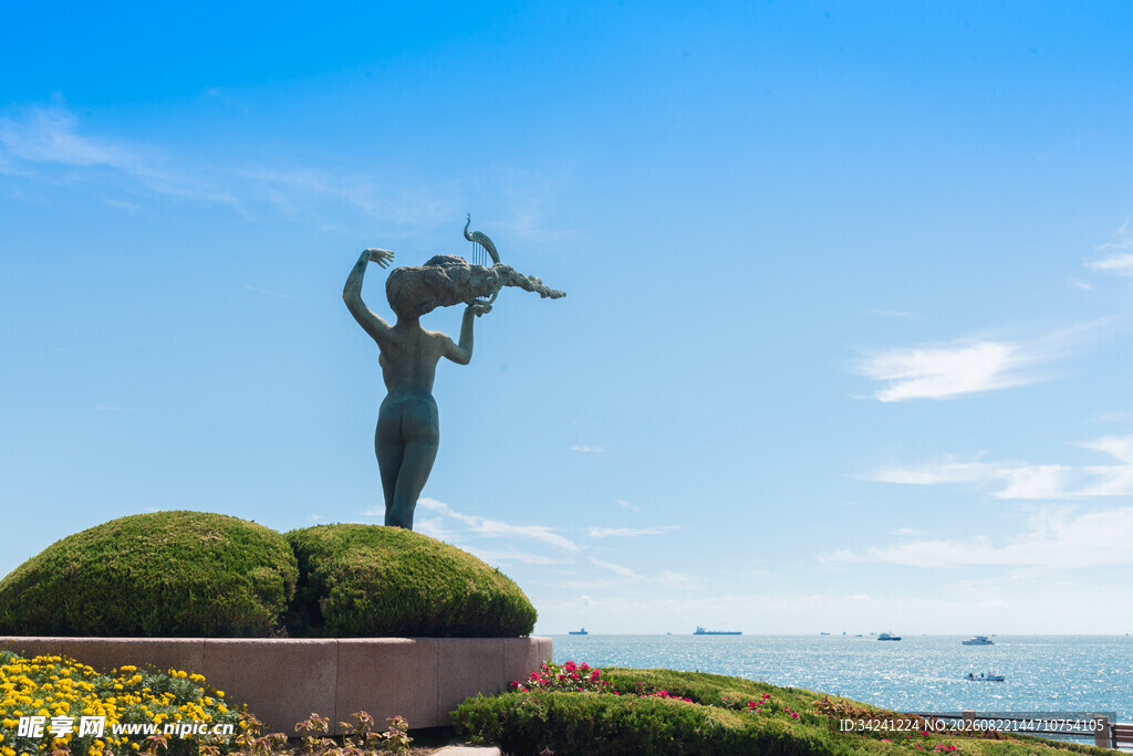 海边雕塑景观
