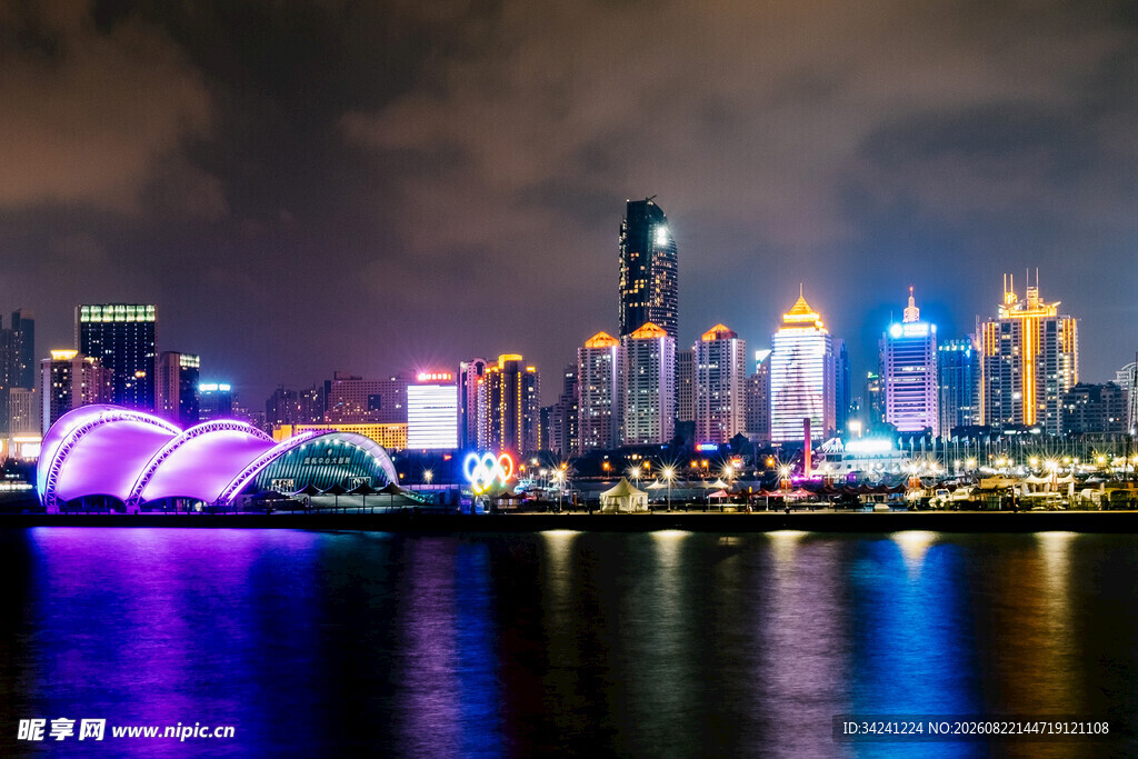 璀璨都市夜景下的绚丽风光