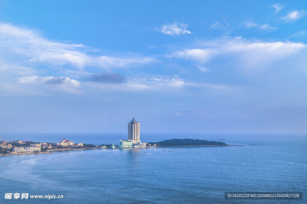 海滨城市美丽天际线
