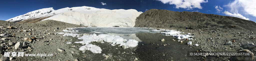 雪山壮丽景观