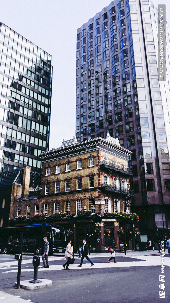 城市新旧建筑对比景观