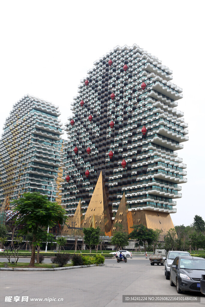 独特造型的高层绿植建筑