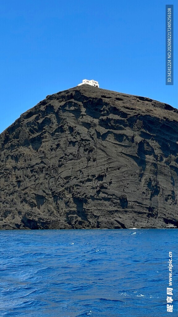 海上孤峰