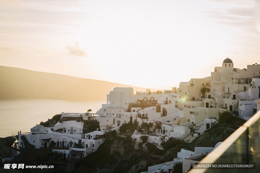 圣托里尼美丽海滨小镇风光