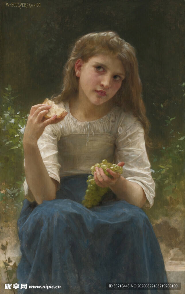 手持葡萄的优雅少女