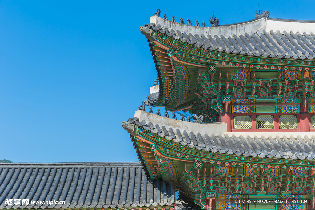 韩国传统古建筑屋檐一角