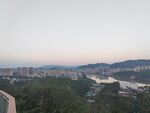 城市山林景观俯瞰图
