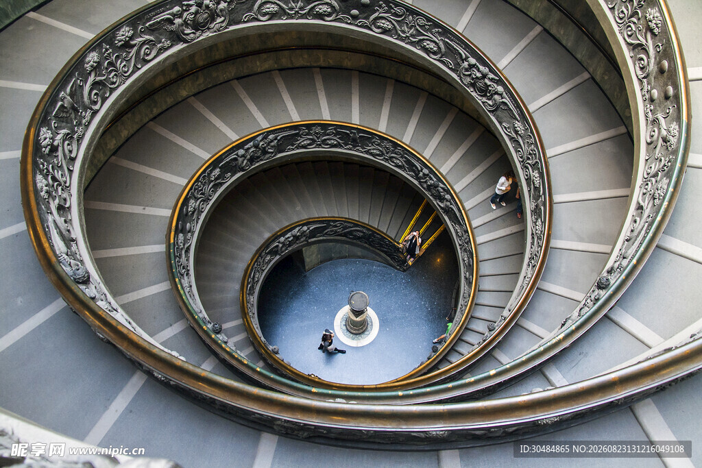 螺旋楼梯的独特建筑之美