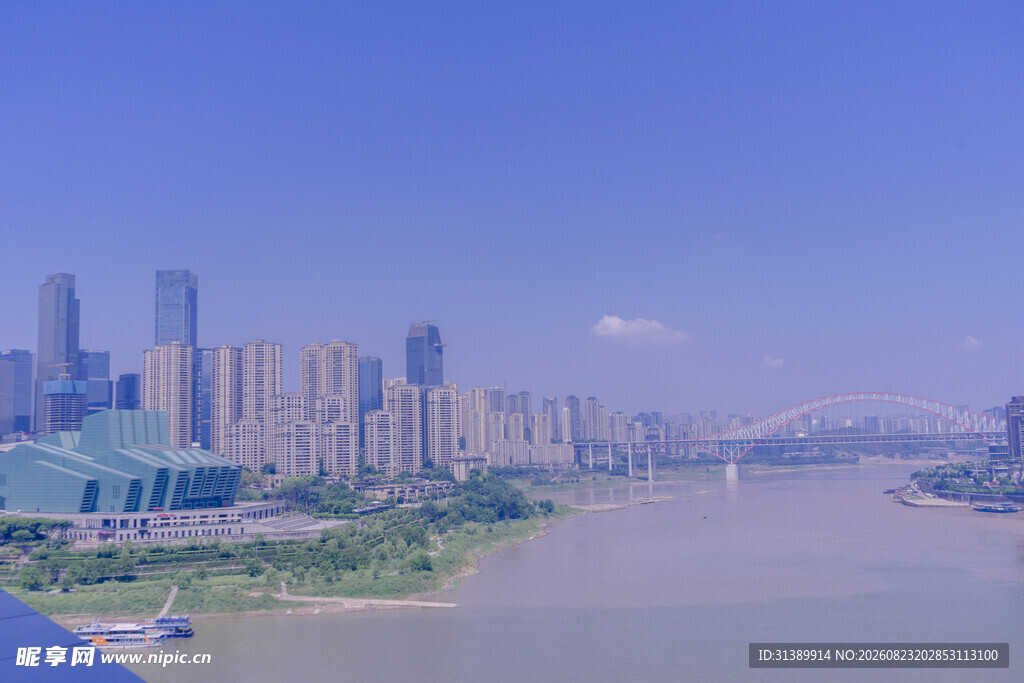 城市河畔高楼景观