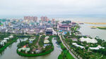 城市河畔风光俯瞰图