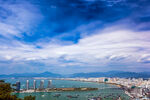 海滨城市壮丽天际线景观