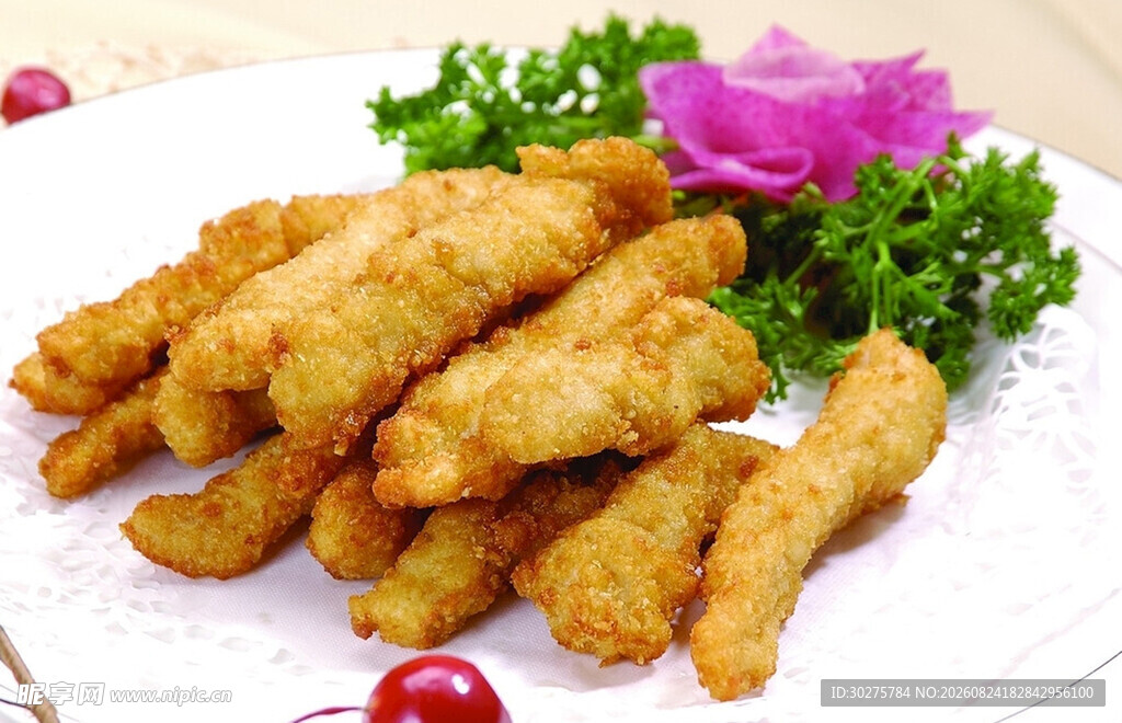 香酥炸物摆盘点缀花朵