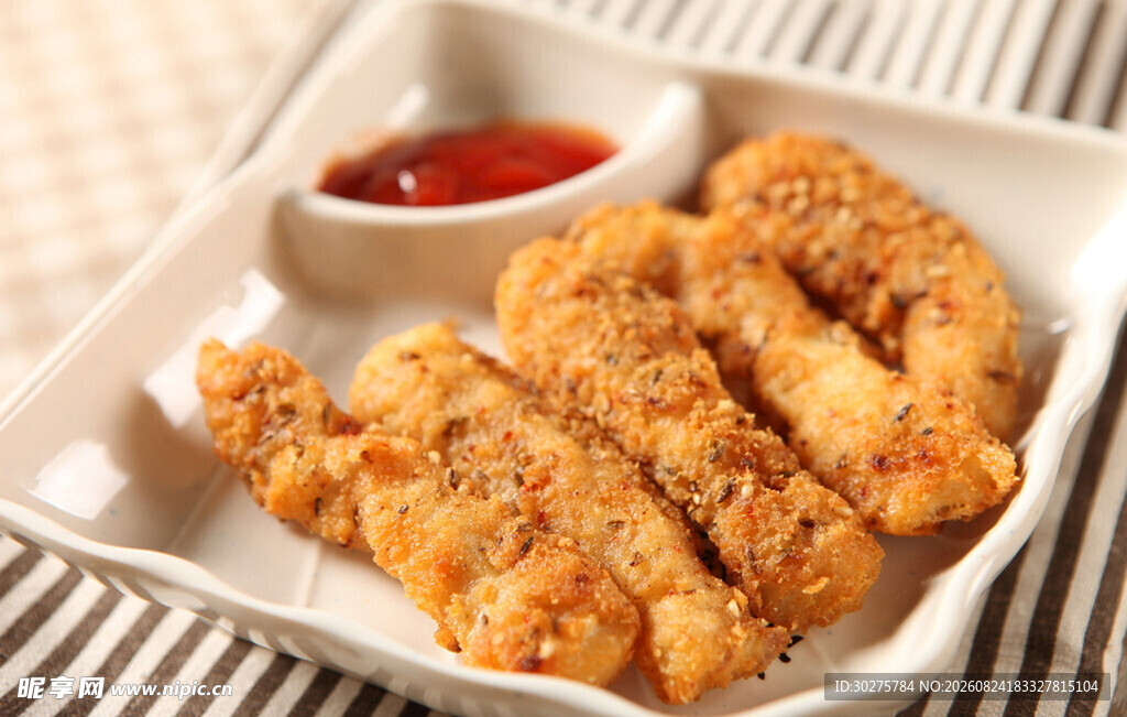 美味香酥炸鸡块配蘸酱