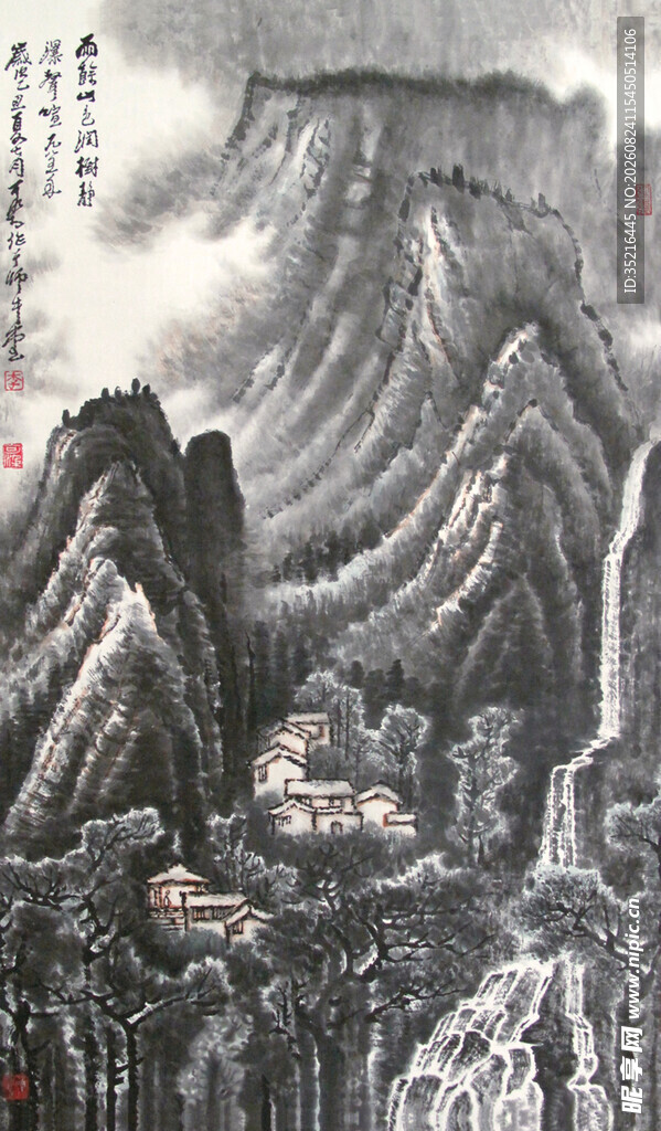 水墨山水间的壮丽景致
